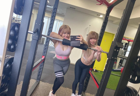 Mina Shirakawa modèle sexy galeries