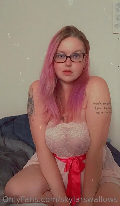 skylarswallows étoile érotique images