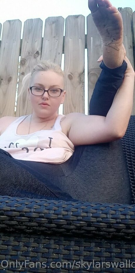 skylarswallows model erotic archive