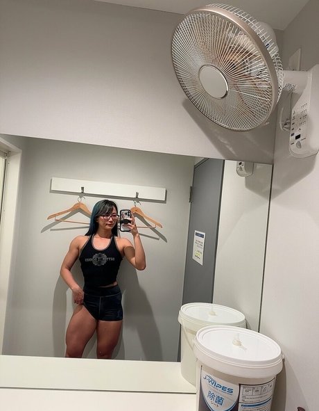 blackmagictanaka modelo bonita imágenes