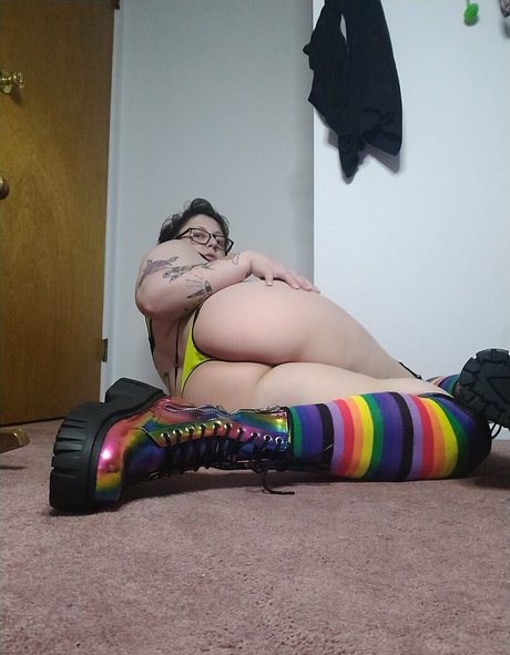 ala mode actriz desnuda fotos