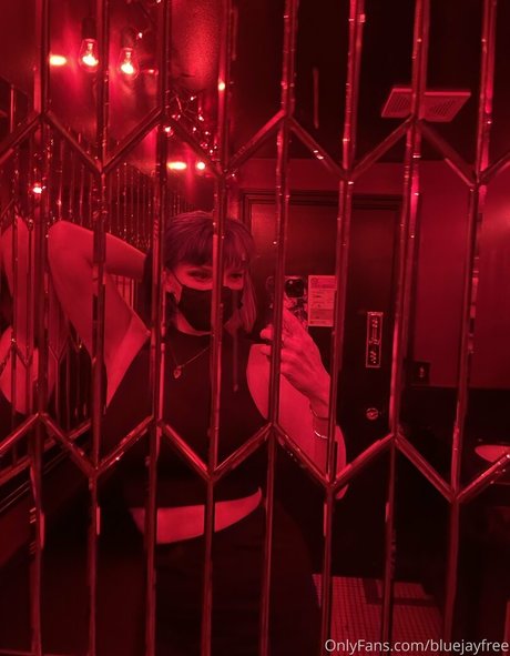 bluejayfree actrice exclusive image