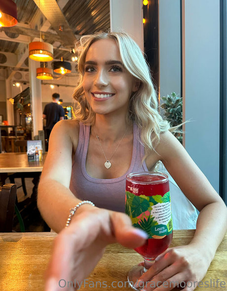 gracemooreslife modèle exclusif galeries