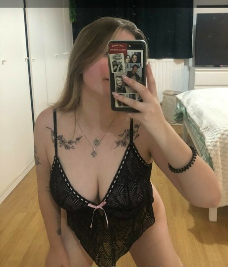 Invisiblestring art modèle des photos