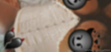 sinwithkim mannequin photos