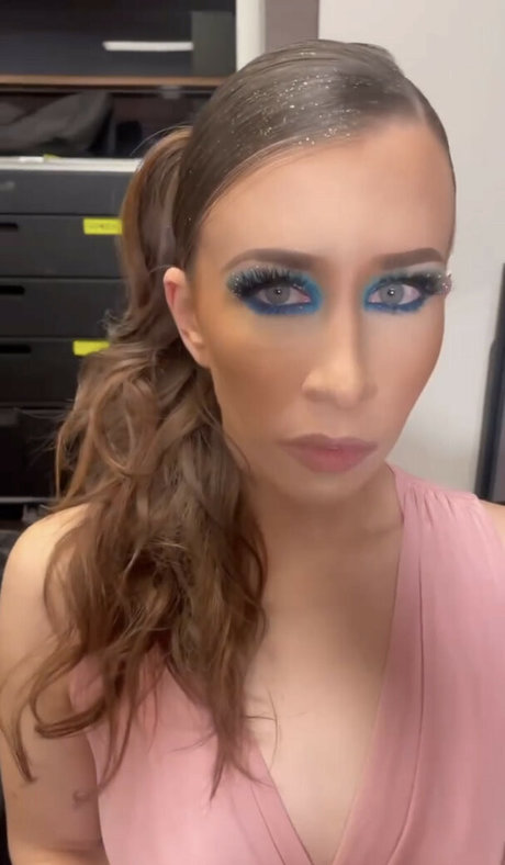 Aubrey Edwards modelo desnudos recopilación