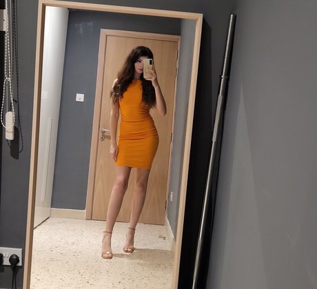 Chloe Lockley nus étoiles des photos