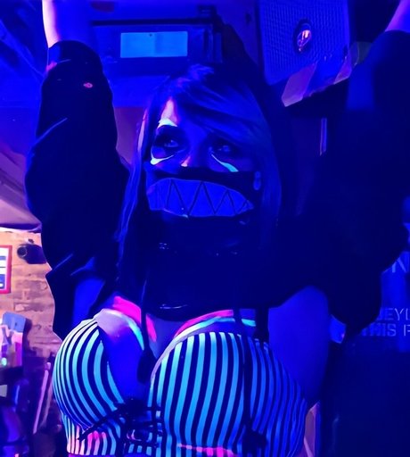 Kiwo actrice parfaite des photos