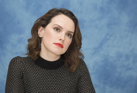 Daisy Ridley modelo atractivo imágenes