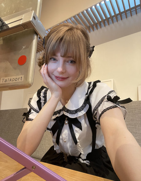 Ella Freya actrice érotique collection