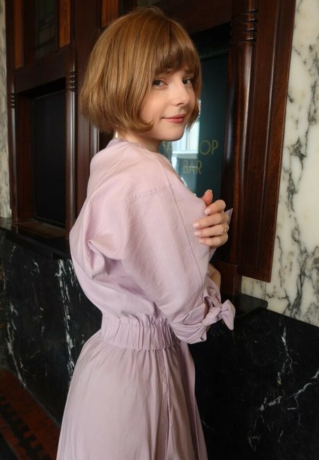 Ella Freya actrice adulte photo