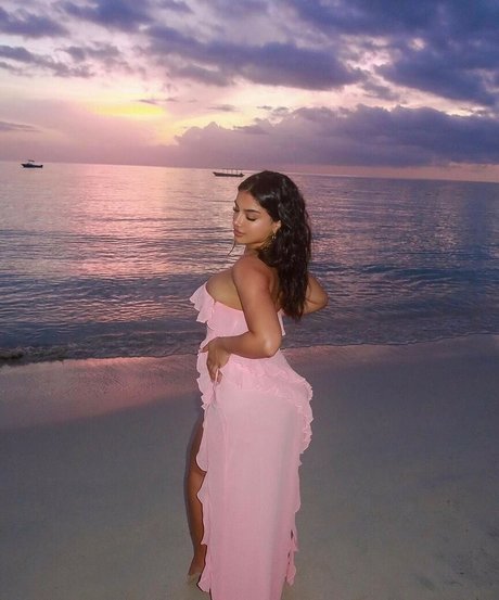 Alishbasheikh actrice de grande qualité galerie