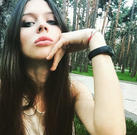 Natasha Shelyagina estrella atractiva galería