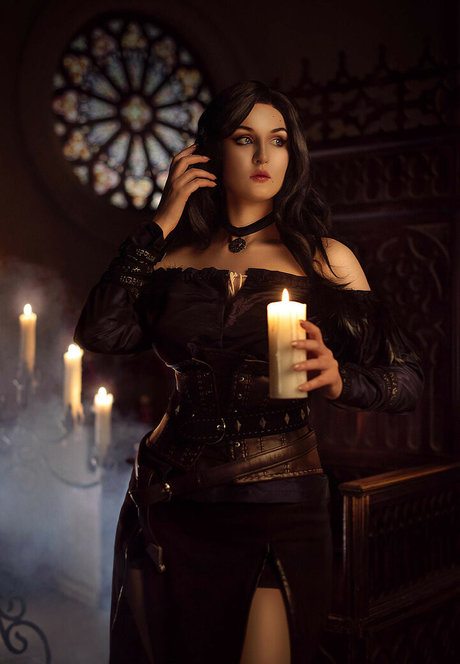 Alice Inferno modelo desnudos fotos