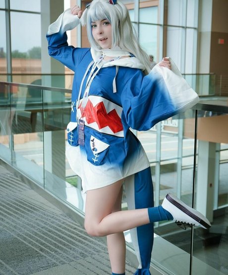 Melondoki hermosa modelo imagen