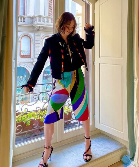 Emma Myers actrice érotique photo