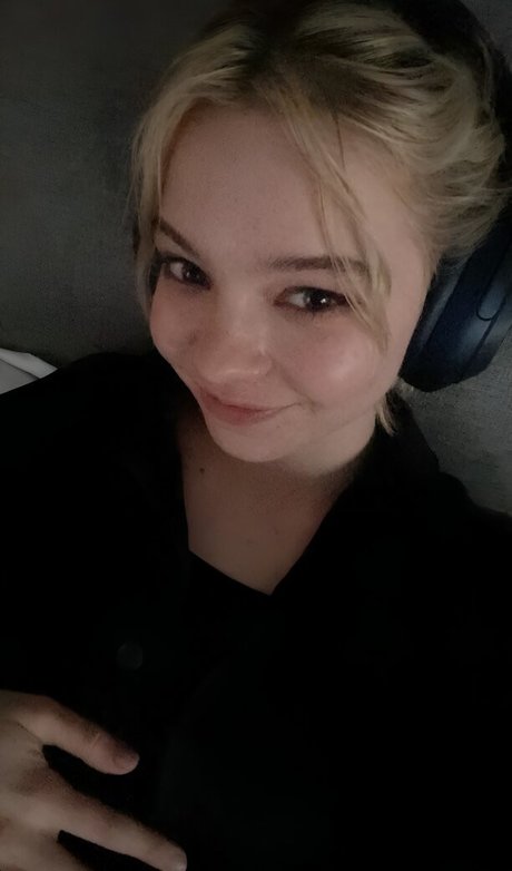 Emma Myers actriz de arte archivo