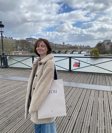 Emma Myers haut de star du porno img