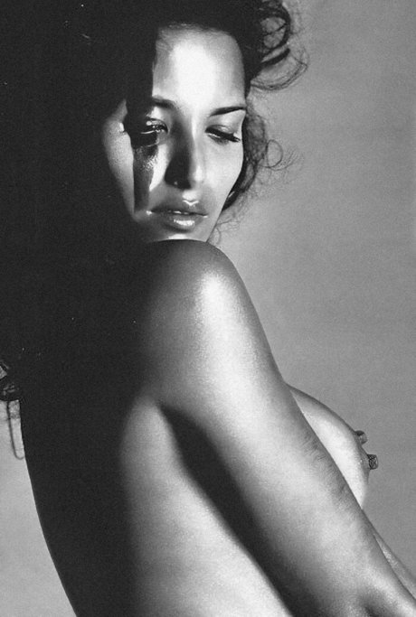 Padma Lakshmi modelo superior archivo