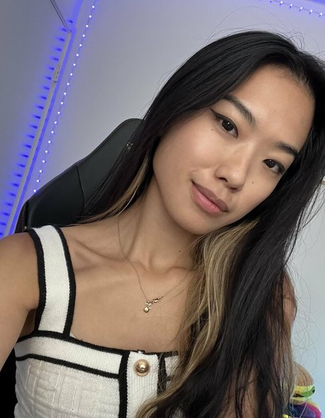 Nemsko naked pornstar picture