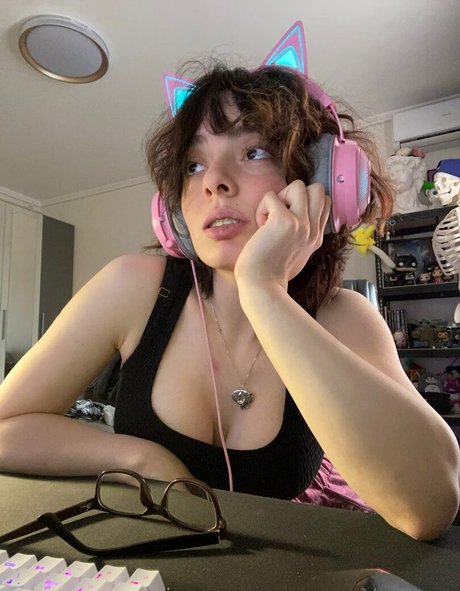 KoryaMc actrice porno archive