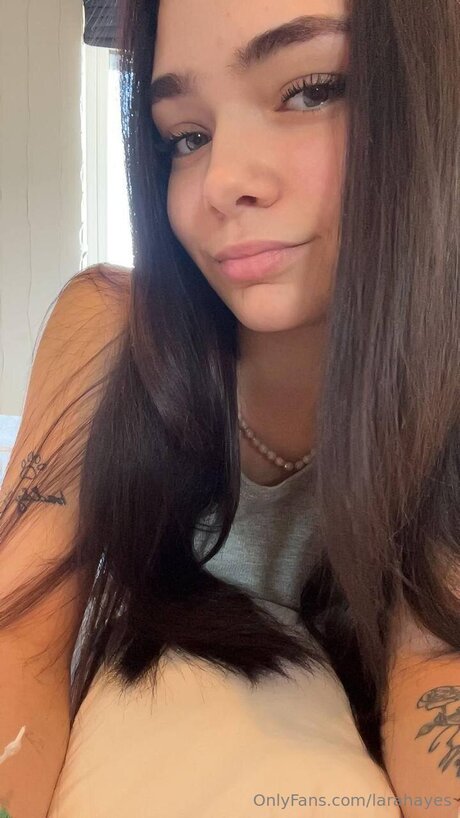 Larahayes modèle hd galeries