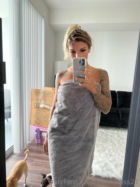 Karinakiss27 estrella del arte fotos