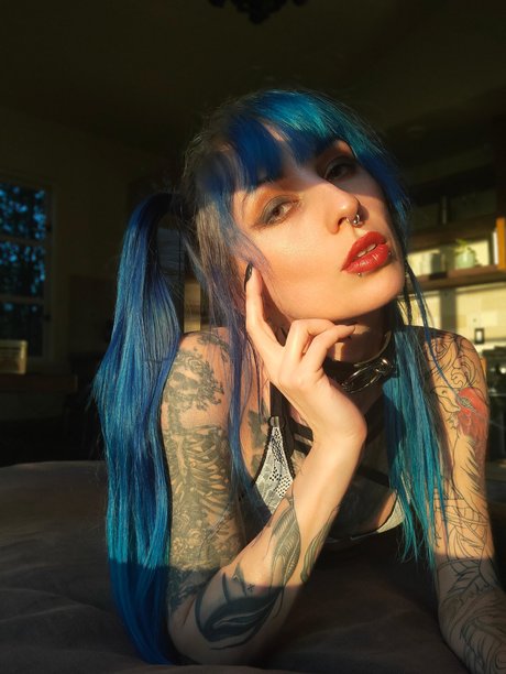 Discordia Suicide hd model pictures