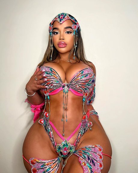 Giselle Lynette hd pornstar photo