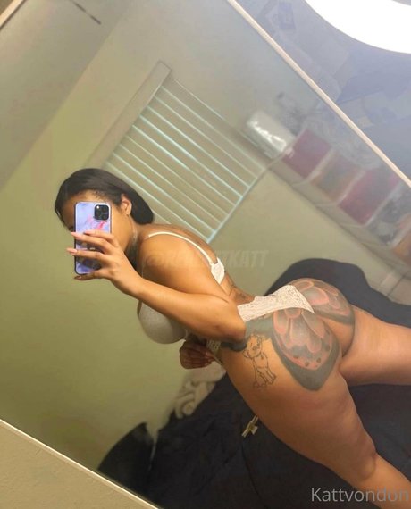 Katt Von Don model hd pictures