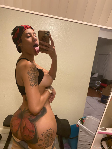 Katt Von Don nude star image