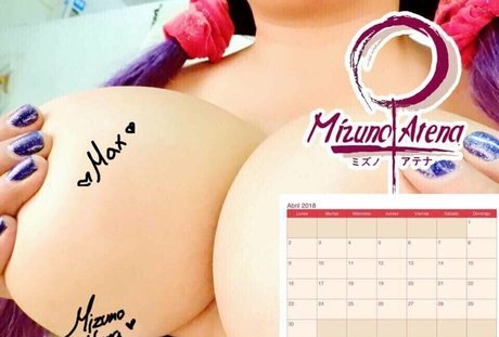 Mizuno Atena estrella porno erótica galería