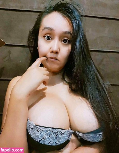 Mizuno Atena model erotic gallery