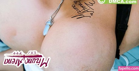 Mizuno Atena star du porno en haute qualité galerie