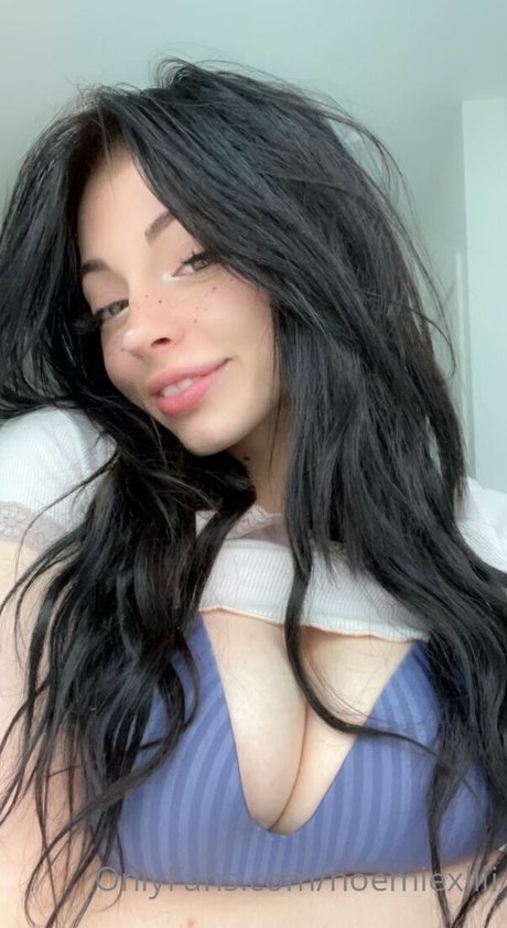 noemiexlili modelo atractivo galerías