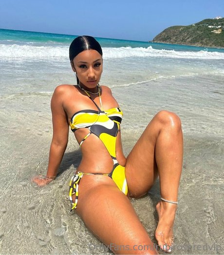 Rubi Rose modelo desnuda imagen