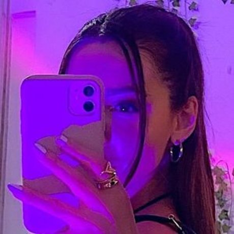 Venusbb star du porno nue images