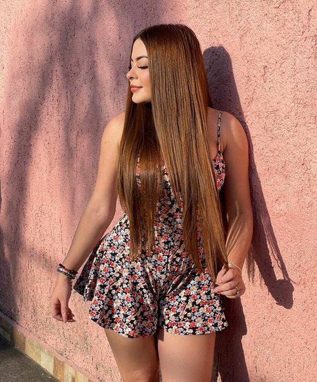 Danya Hurtado étoile nue images