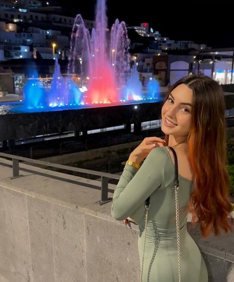 Eva Batista star du porno adulte des photos