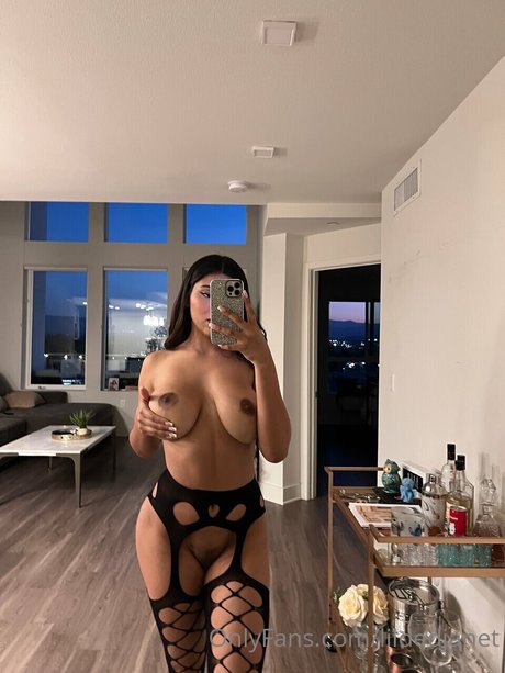 Janet modèle de haute qualité photo