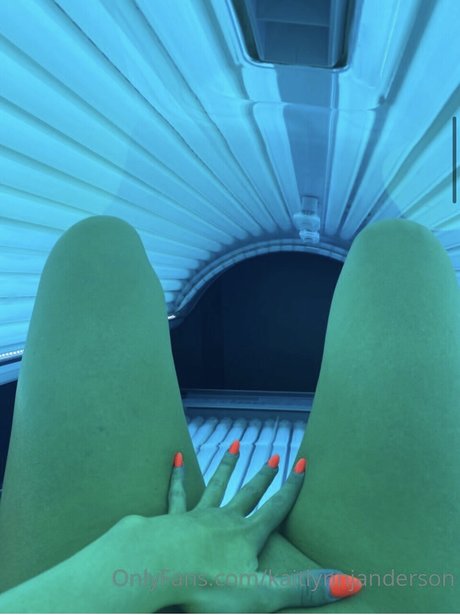 Kaitlynn Anderson étoile chaude img