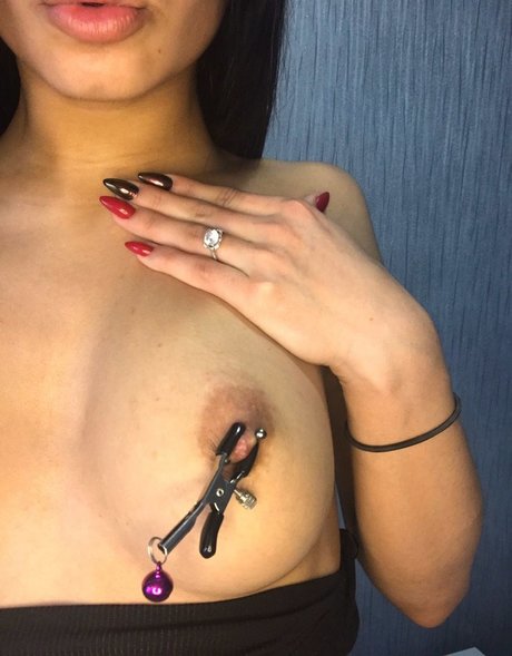 Anna Mukydza estrella caliente foto