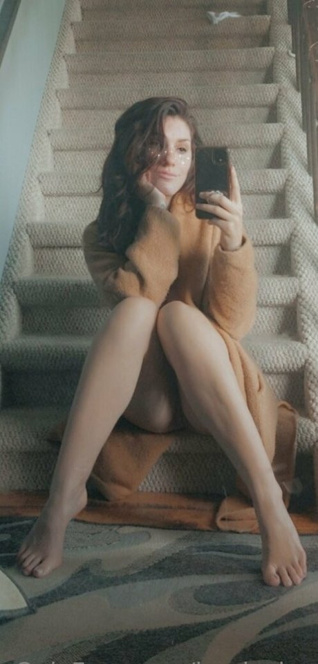 laraloxley beau modèle archive