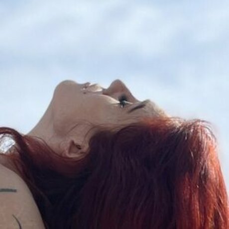 laraloxley estrella libre imagen