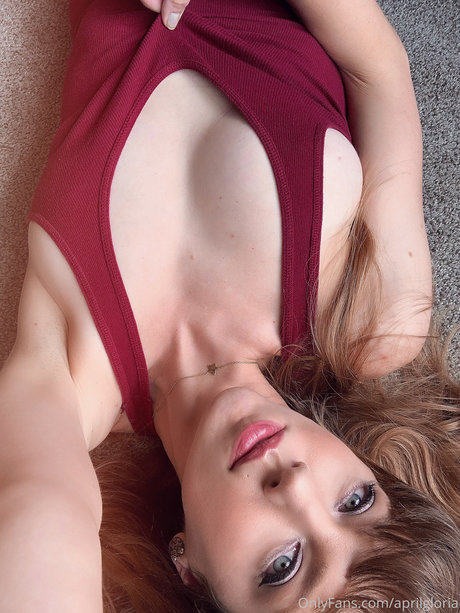 April Gloria modelo de arte fotos