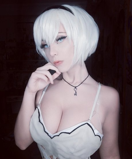 Soryu Geggy cosplay modelo desnuda foto