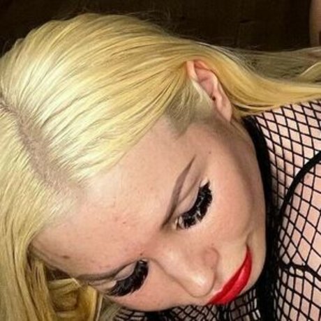 kyrahotxxx estrella porno bonita imagen