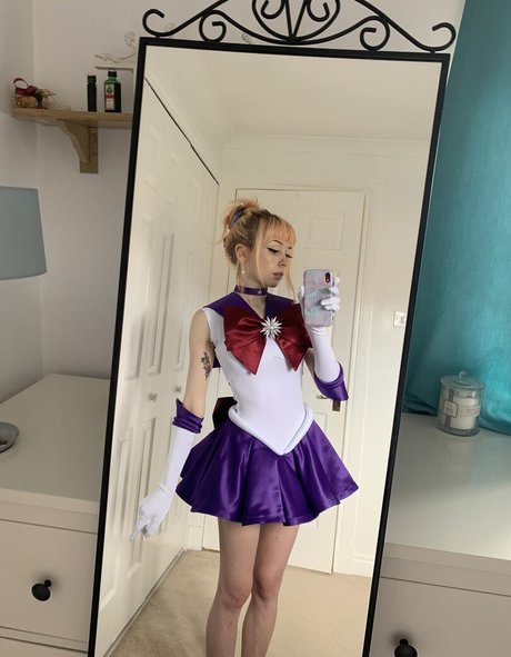 Anaelic haut modèle photos