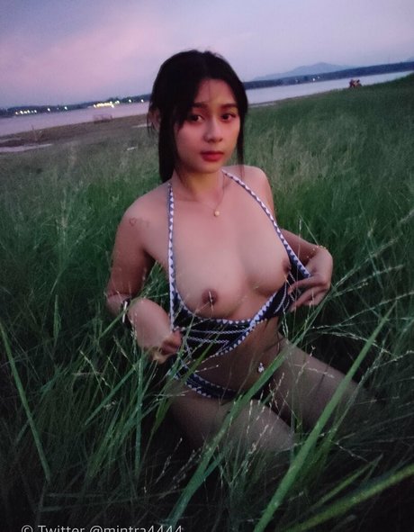 mintra4444 modelo desnudo foto