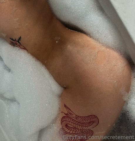 camillebrx__ actrice nue galeries